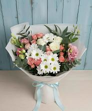 Букет цветов из:  Розы, Лизиантусы и Хризантемы в Судаке