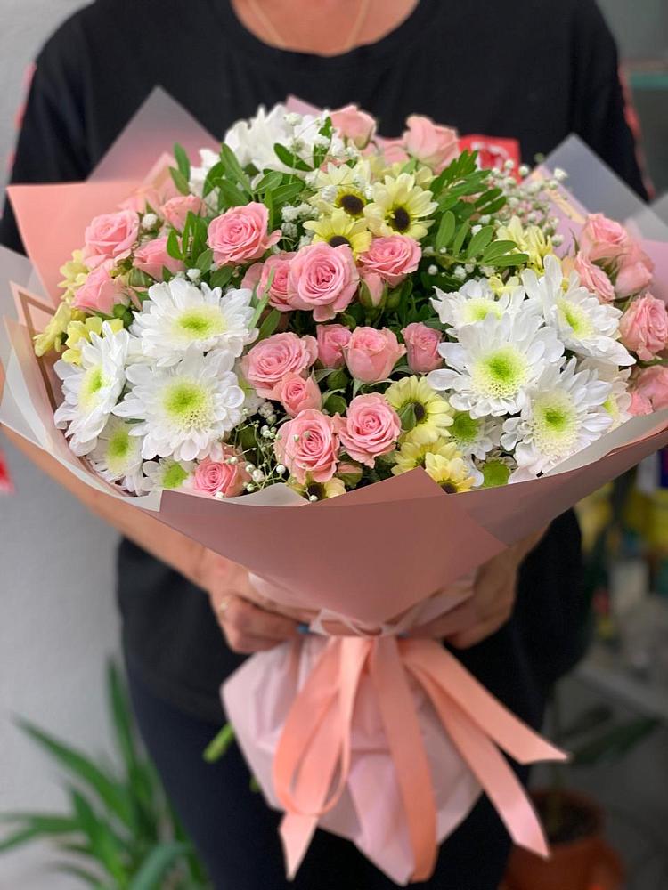 Букет цветов из: Розы и Хризантемы в Судаке