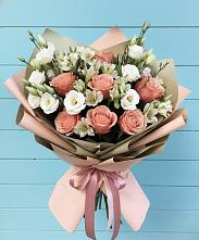 Букет цветов из:  Розы, Альстромерии и Лизиантусы в Судаке