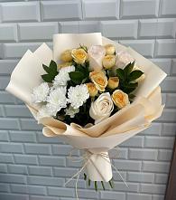 Букет цветов из:  Розы и Хризантемы в Судаке
