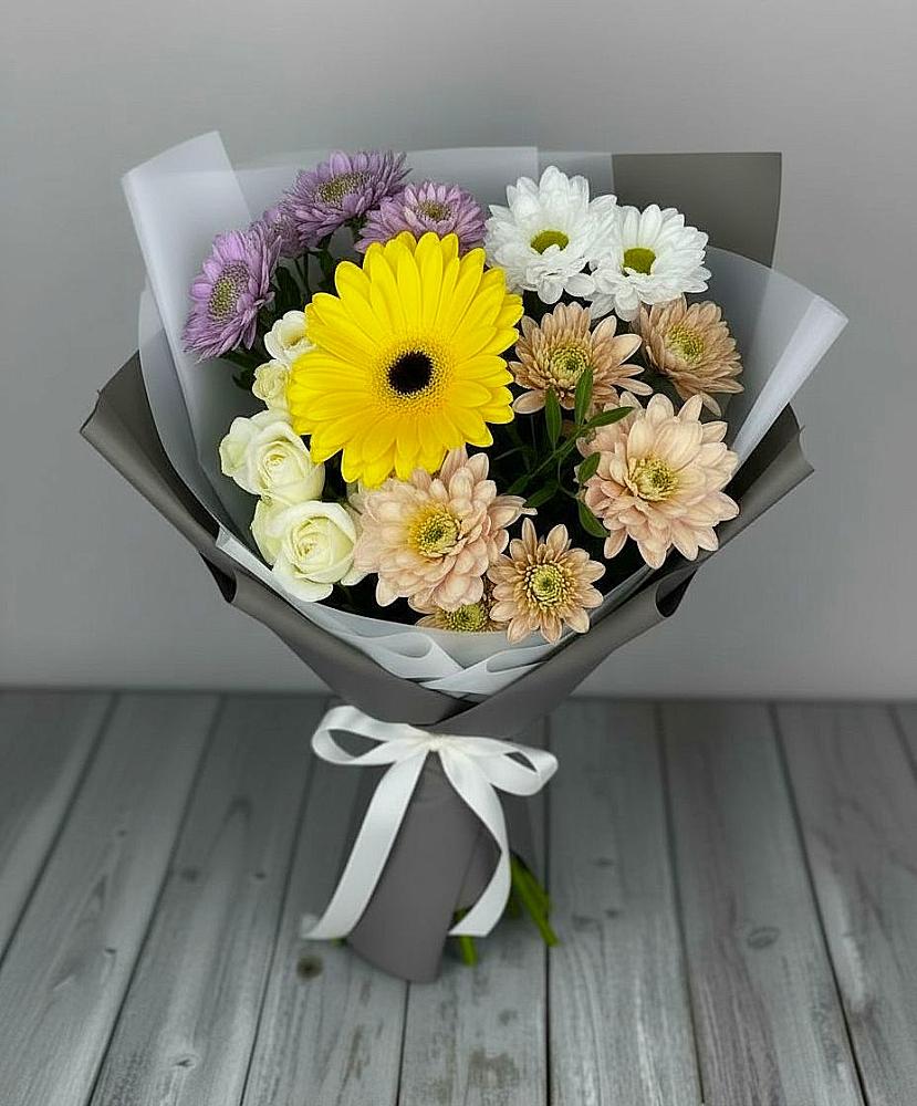 Букет цветов из: Розы, Герберы и Хризантемы в Судаке