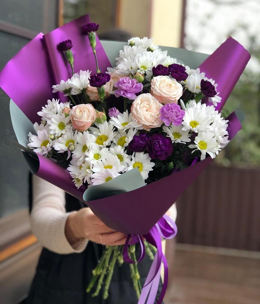 Букет цветов из: Хризантемы, Гвоздики и Розы в Судаке