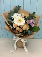 Букет цветов из:  Герберы и Хризантемы в Судаке