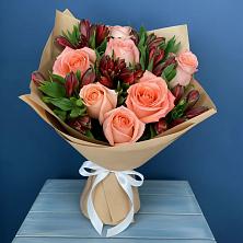Букет цветов из:  Розы и Альстромерии в Судаке