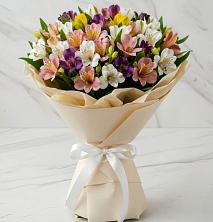 Букет цветов из:  Альстромерии в Судаке