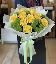 Букет цветов из:  Хризантемы и Розы в Судаке