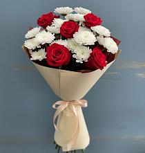 Букет цветов из:  Розы и Хризантемы в Судаке