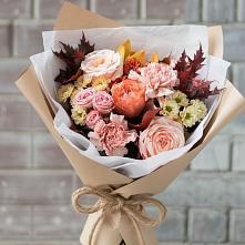 Букет цветов из:  Гвоздики, Хризантемы и Розы в Судаке