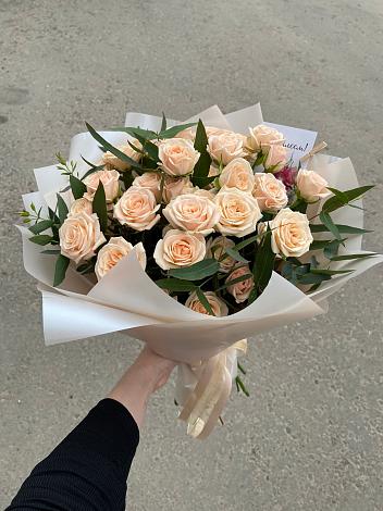 Букет Кремовые розы Латте в Судаке